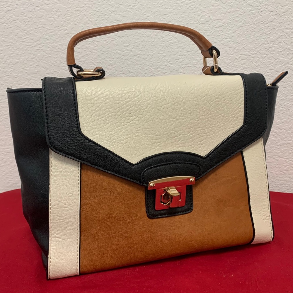 Hand bag